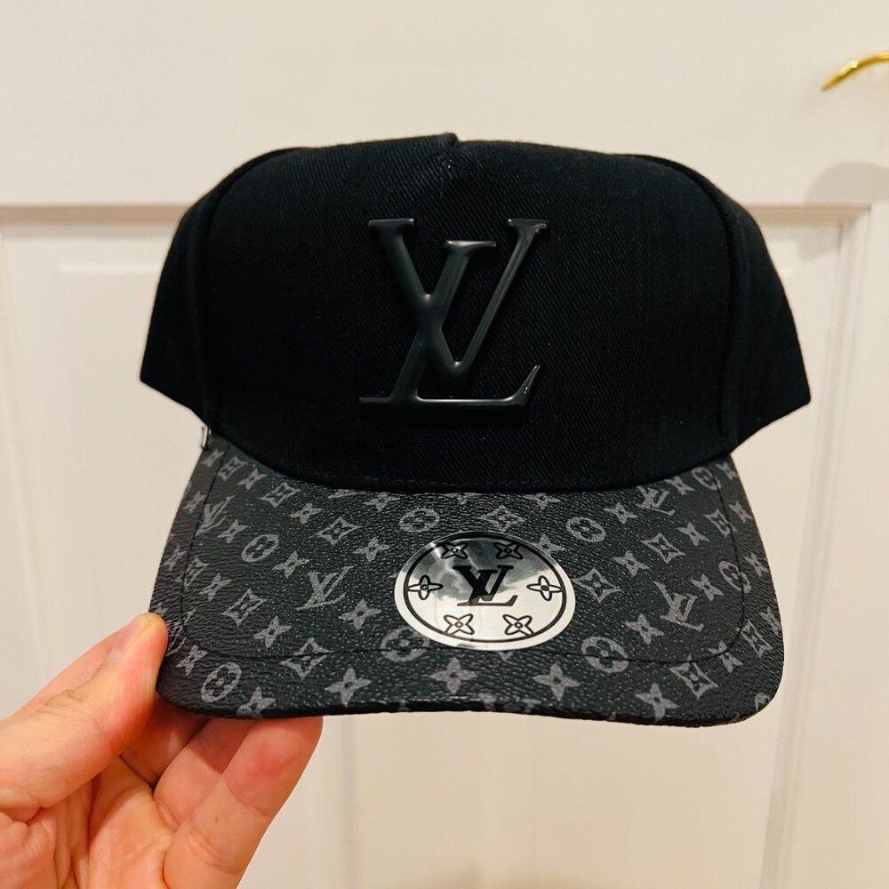 LOUIS VUITTON LV Monogram Hat Cap NEW BRAND - Picture 6 of 16